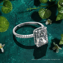 High Quality Silver Crystal Ring Wedding Ring with High Carbon Diamond